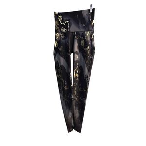 Old Navy Active Powersoft Extra high-rise Go-Dry Black and Gold Leggings